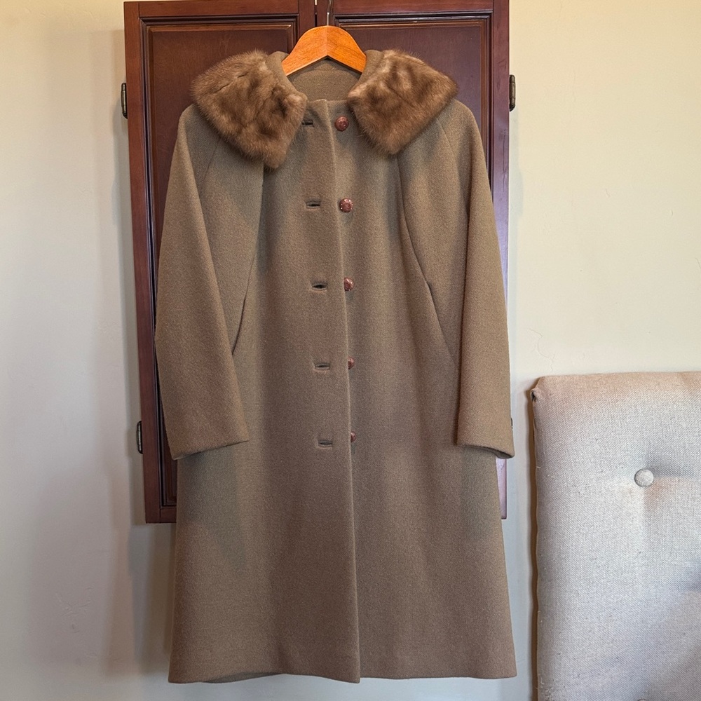 Classic Tan Wool Coat with Fur Collar